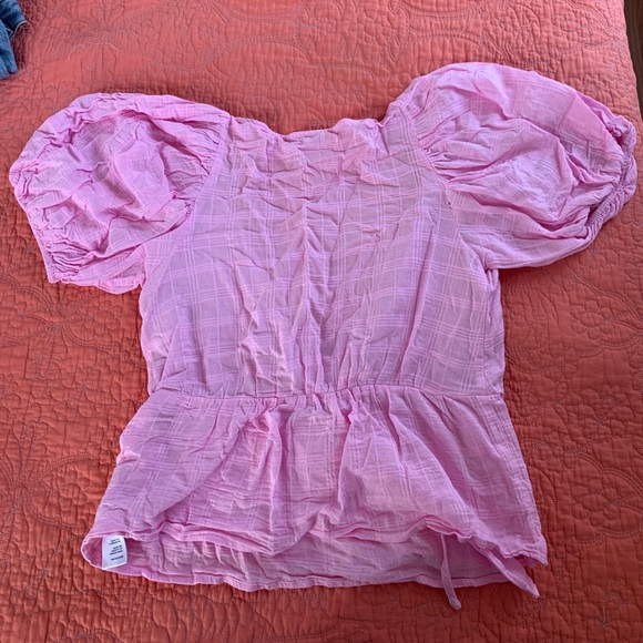 Urban Outfitters Pink Puff Sleeve Top - Picture 2 of 4